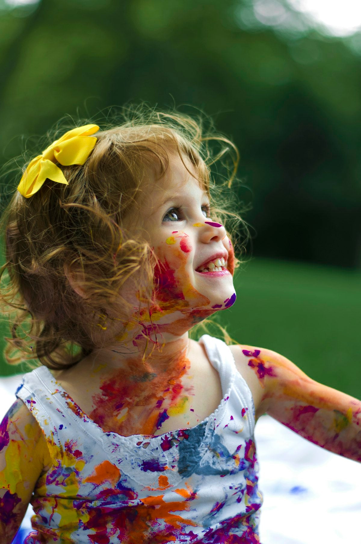 Child following a daily routine at home